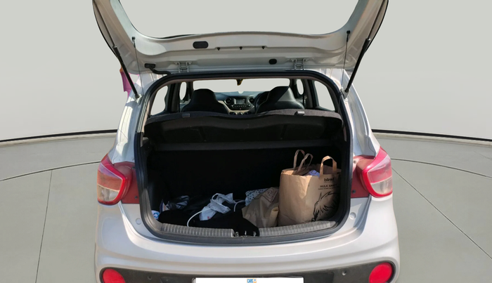 2017 Hyundai Grand i10 SPORTZ (O) 1.2 KAPPA VTVT, Petrol, Manual, 1,06,268 km, exterior