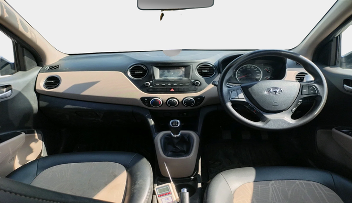 2017 Hyundai Grand i10 SPORTZ (O) 1.2 KAPPA VTVT, Petrol, Manual, 1,06,268 km, interior