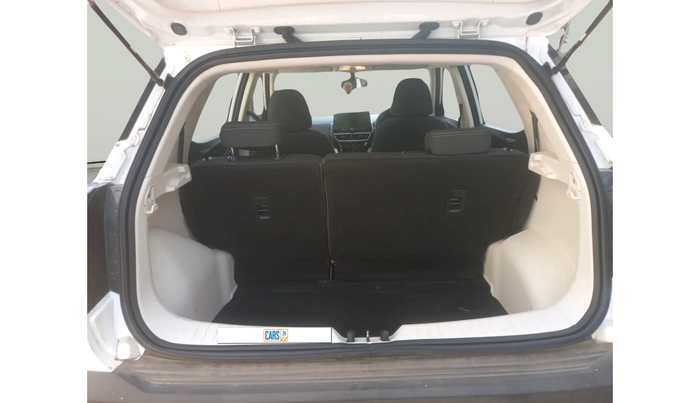 2024 Mahindra XUV 3XO MX3 Pro 1.2 L TCMPFI AT, Petrol, Automatic, 16,575 km, exterior