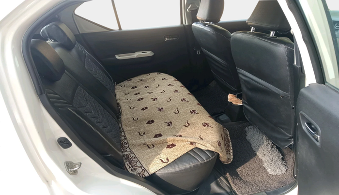 2017 Maruti IGNIS DELTA 1.2 AMT, Petrol, Automatic, 80,631 km, interior