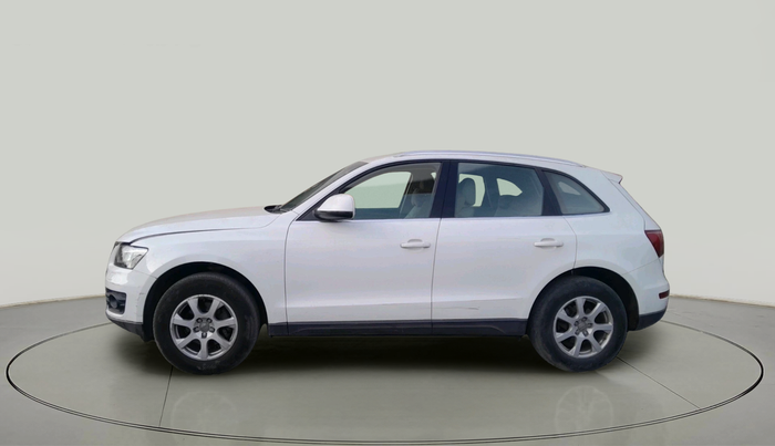 2011 Audi Q5 2.0 TDI QUATTRO, Diesel, Automatic, 1,30,293 km, exterior