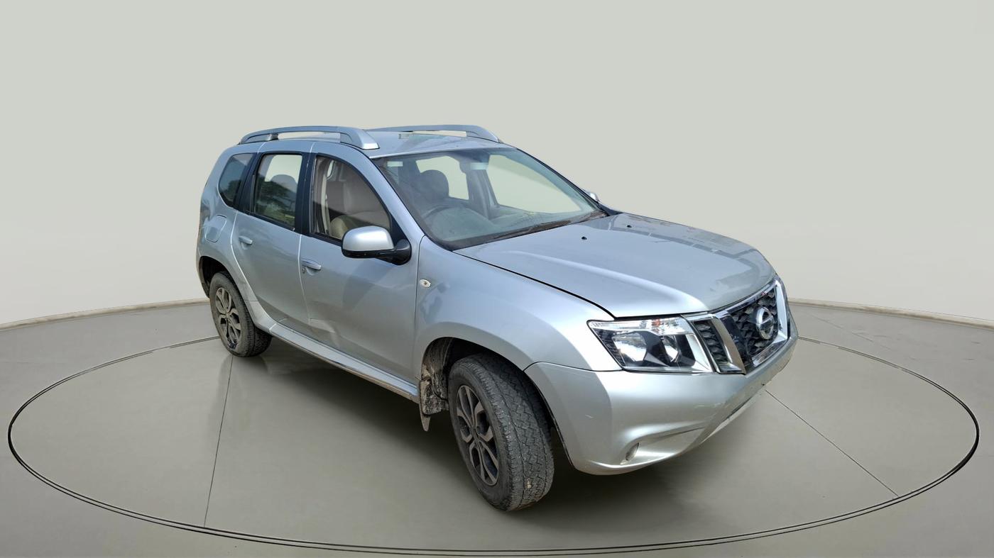 2014 Nissan Terrano XV D THP 110 PS, Diesel, Manual, 1,04,000 km, exterior