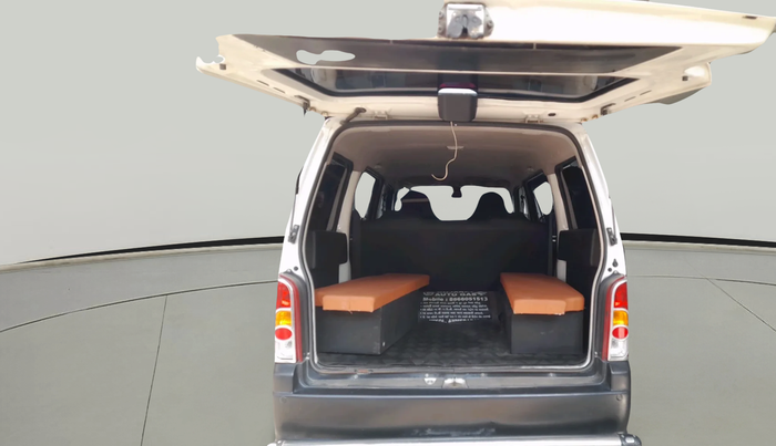 2017 Maruti Eeco 5 STR WITH A/C+HTR, CNG, Manual, 93,215 km, exterior