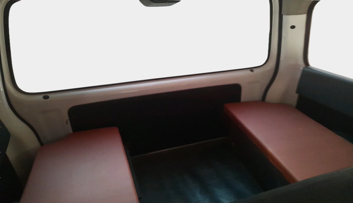 2017 Maruti Eeco 5 STR WITH A/C+HTR, CNG, Manual, 93,215 km, interior