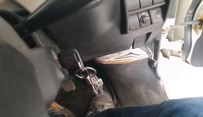 2017 Maruti Eeco 5 STR WITH A/C+HTR, CNG, Manual, 93,215 km, interior