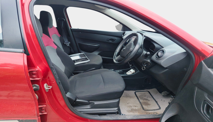 2018 Renault Kwid RXT 1.0 AMT (O), Petrol, Automatic, 30,614 km, interior
