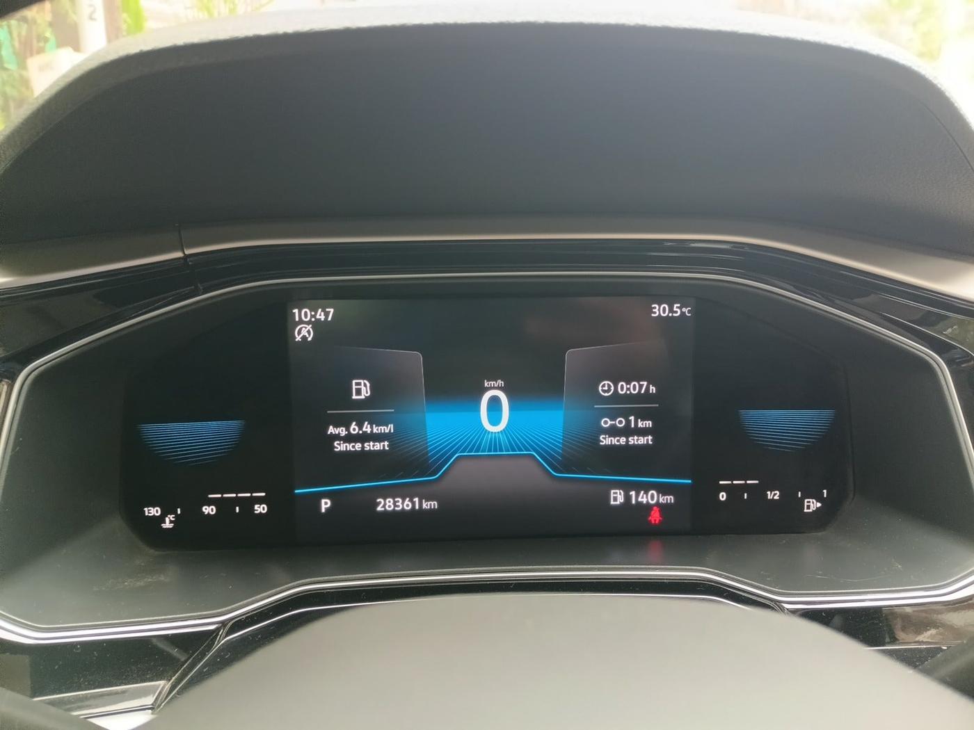 2022 Volkswagen VIRTUS TOPLINE TSI 1.0 AT, Petrol, Automatic, 28,361 km, interior