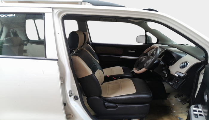 2015 Maruti Wagon R 1.0 VXI, Petrol, Manual, 1,01,843 km, interior