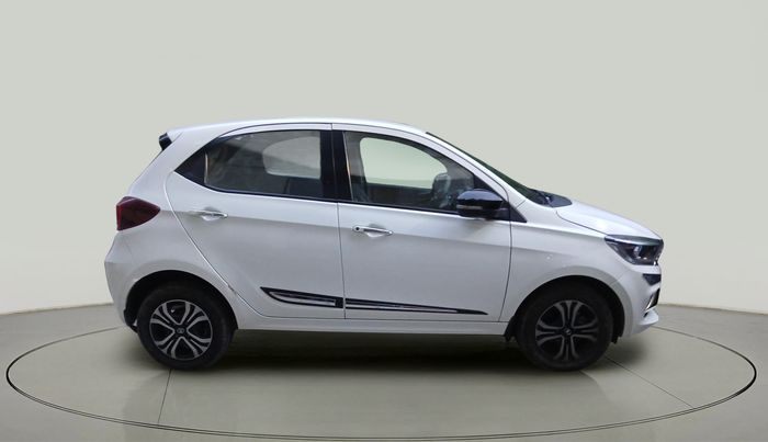 2022 Tata Tiago XZ PLUS CNG, Petrol, Manual, 13,361 km, exterior