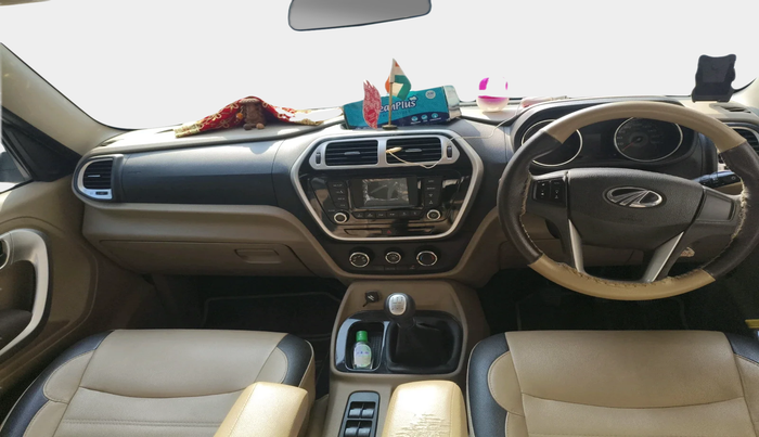 2017 Mahindra TUV300 T8, Diesel, Manual, 1,54,734 km, interior