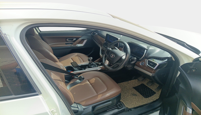 2019 Tata Harrier XZ 2.0L, Diesel, Manual, 20,139 km, interior