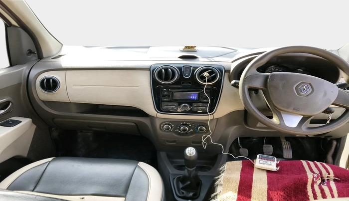 2015 Renault Lodgy 85 PS RXL, Diesel, Manual, 1,13,149 km, interior