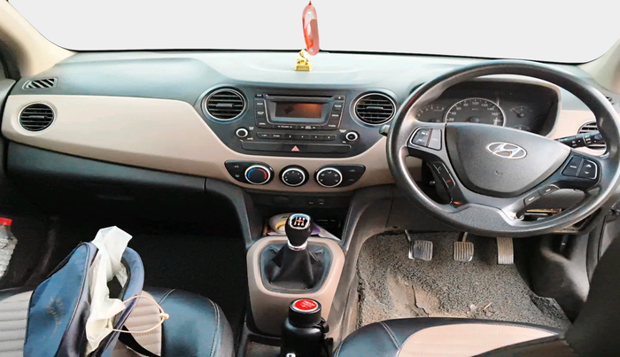 2016 Hyundai Grand i10 SPORTZ 1.2 KAPPA VTVT, Petrol, Manual, 2,51,081 km, interior