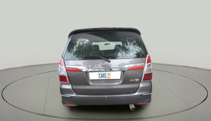 2014 Toyota Innova 2.5 GX 8 STR, Diesel, Manual, 1,27,268 km, exterior
