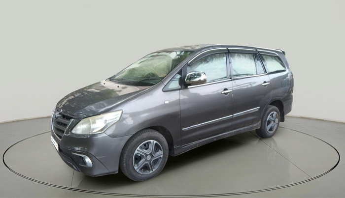 2014 Toyota Innova 2.5 GX 8 STR, Diesel, Manual, 1,27,268 km, exterior