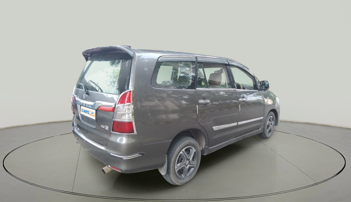 2014 Toyota Innova 2.5 GX 8 STR, Diesel, Manual, 1,27,268 km, exterior