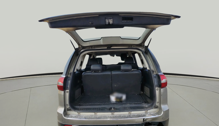 2018 Tata Hexa XT 4X2 7 STR, Diesel, Manual, 1,43,116 km, exterior