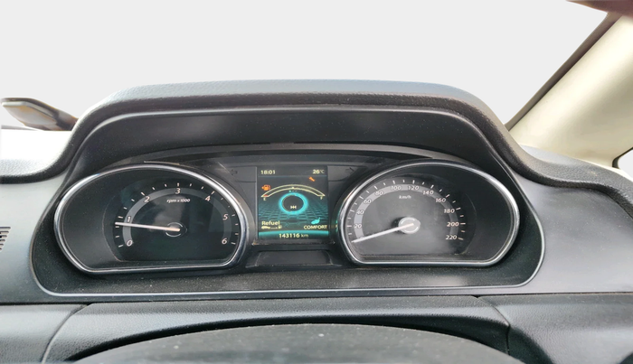 2018 Tata Hexa XT 4X2 7 STR, Diesel, Manual, 1,43,116 km, interior