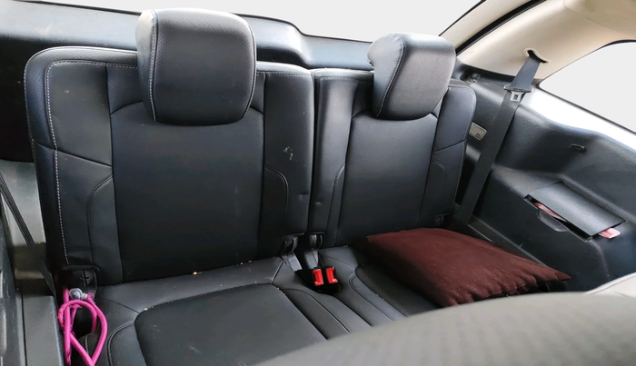 2018 Tata Hexa XT 4X2 7 STR, Diesel, Manual, 1,43,116 km, interior