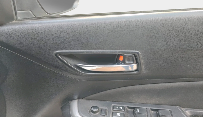 2018 Maruti Swift ZXI, Petrol, Manual, 1,09,542 km, interior