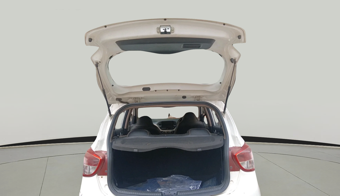 2016 Hyundai Grand i10 SPORTZ 1.2 KAPPA VTVT, Petrol, Manual, 49,684 km, exterior