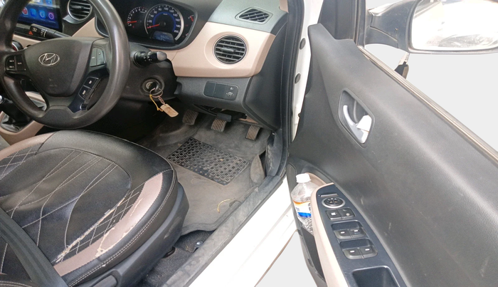 2016 Hyundai Grand i10 SPORTZ 1.2 KAPPA VTVT, Petrol, Manual, 49,684 km, interior
