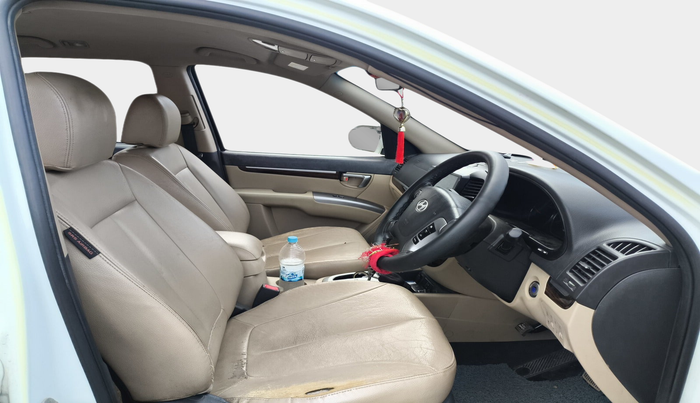 2012 Hyundai Santa Fe 4 WD AT, Diesel, Automatic, 1,42,040 km, interior