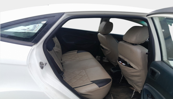 2011 Ford Fiesta TITANIUM DIESEL, Diesel, Manual, 1,67,355 km, interior