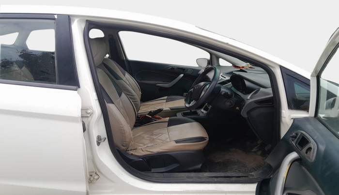 2011 Ford Fiesta TITANIUM DIESEL, Diesel, Manual, 1,67,355 km, interior