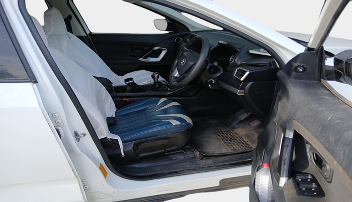 2021 Tata Harrier XM 2.0L KRYOTEC, Diesel, Manual, 68,134 km, interior