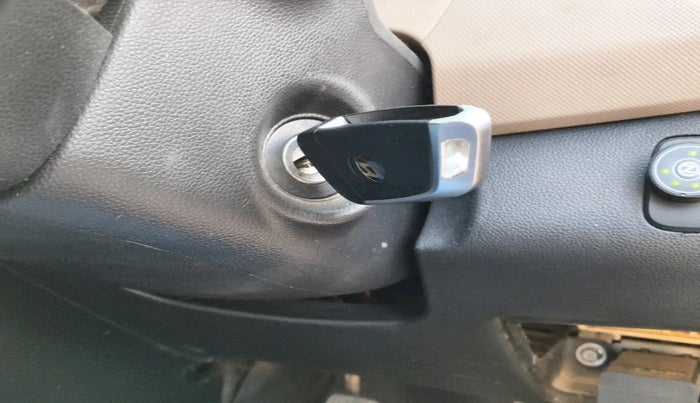 2015 Hyundai Xcent S 1.2, Petrol, Manual, 1,27,293 km, interior