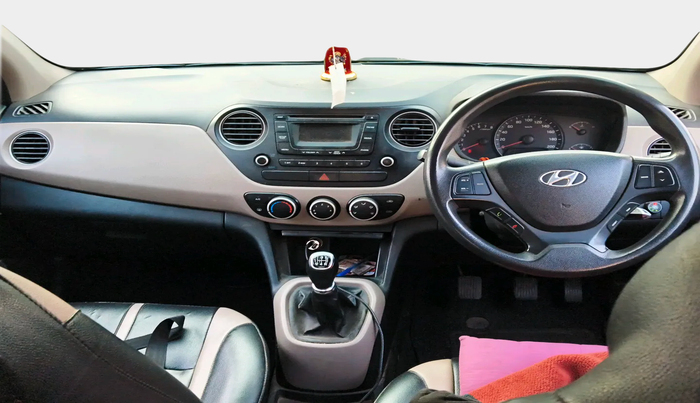 2015 Hyundai Xcent S 1.2, Petrol, Manual, 1,27,293 km, interior