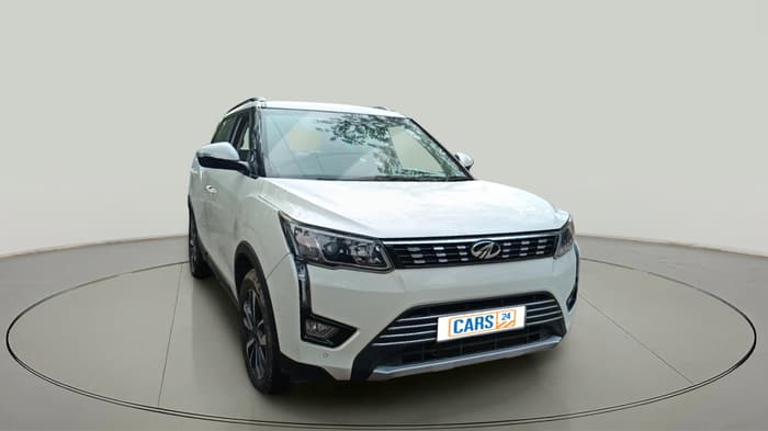 2019 Mahindra XUV300 W8 (O) 1.5 DIESEL AMT, Diesel, Automatic, 73,806 km, exterior