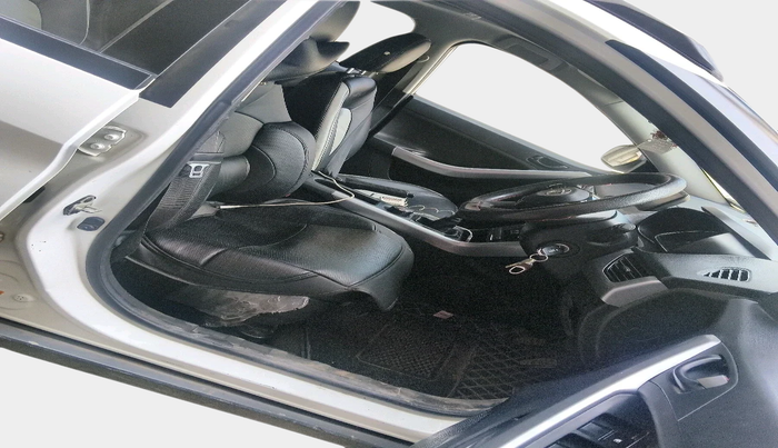 2022 Tata NEXON XM PLUS SUNROOF DIESEL, Diesel, Manual, 97,842 km, interior