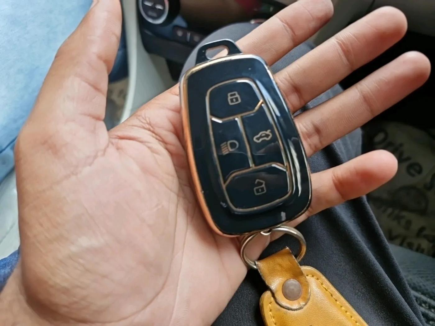 2024 Tata TIAGO EV XZ PLUS TECH LUX LONG RANGE, Electric, Automatic, 11,585 km, interior
