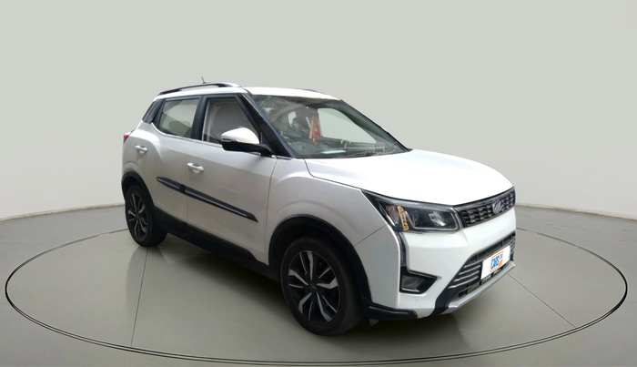 2019 Mahindra XUV300 W8 (O) 1.5 DIESEL, Diesel, Manual, 1,29,357 km, exterior