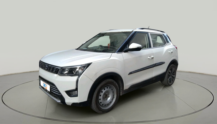 2019 Mahindra XUV300 W8 (O) 1.5 DIESEL, Diesel, Manual, 1,29,357 km, exterior