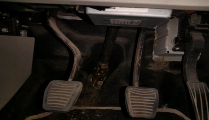 2019 Mahindra XUV300 W8 (O) 1.5 DIESEL, Diesel, Manual, 1,29,357 km, interior