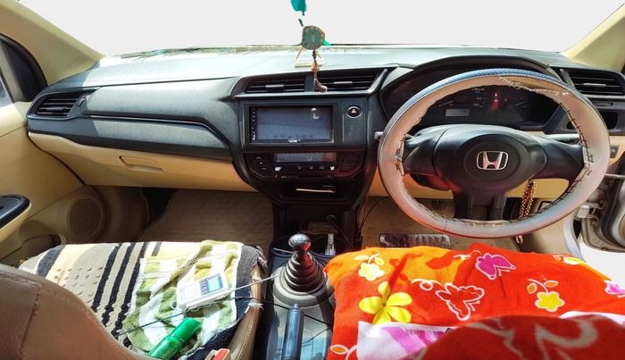 2016 Honda Amaze 1.5L I-DTEC E, Diesel, Manual, 2,36,237 km, interior