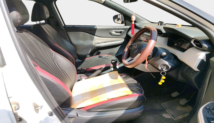 2021 Nissan MAGNITE XL, Petrol, Manual, 53,976 km, interior