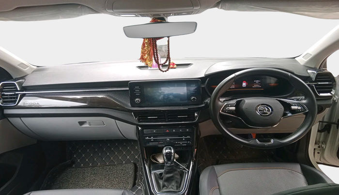 2023 Skoda KUSHAQ STYLE 1.0L TSI AT, Petrol, Automatic, 21,208 km, interior
