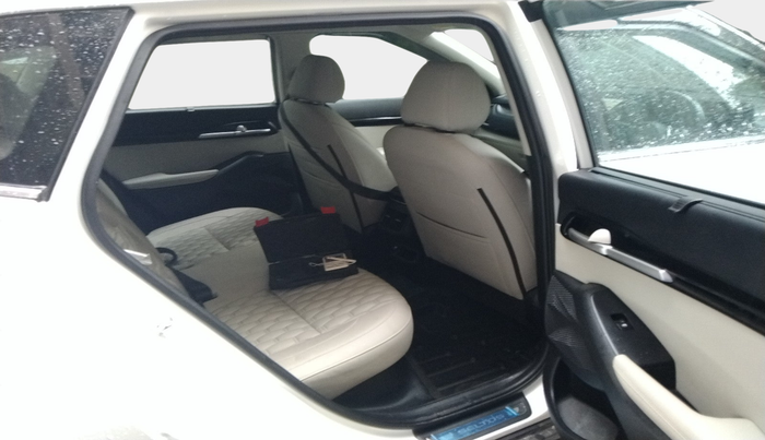 2022 KIA SELTOS HTX PETROL 1.5, Petrol, Manual, 23,692 km, interior