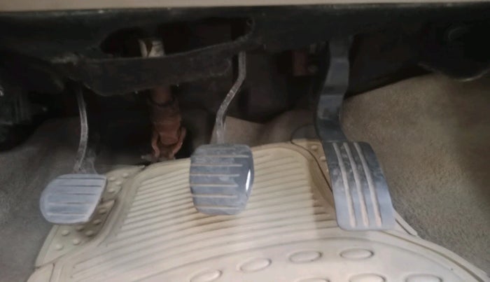 2013 Nissan Terrano XL (D), Diesel, Manual, 1,61,493 km, interior