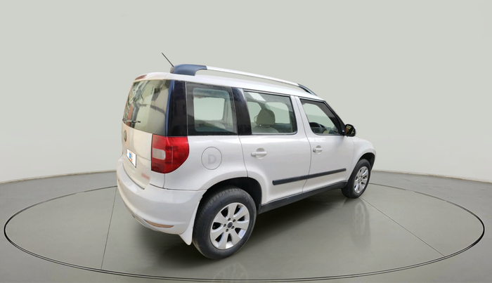 2011 Skoda Yeti ACTIVE 2.0 TDI CR 4X2, Diesel, Manual, 1,12,028 km, exterior