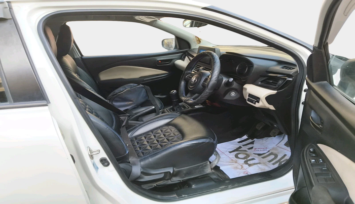 2022 Toyota Glanza S, Petrol, Manual, 23,236 km, interior