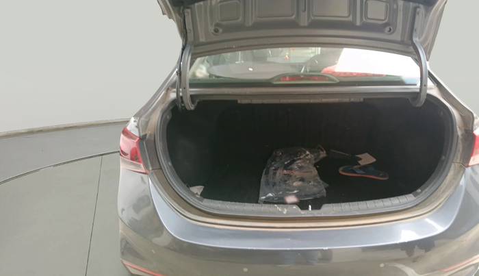 2018 Hyundai Verna 1.6 VTVT SX, Petrol, Manual, 53,368 km, exterior