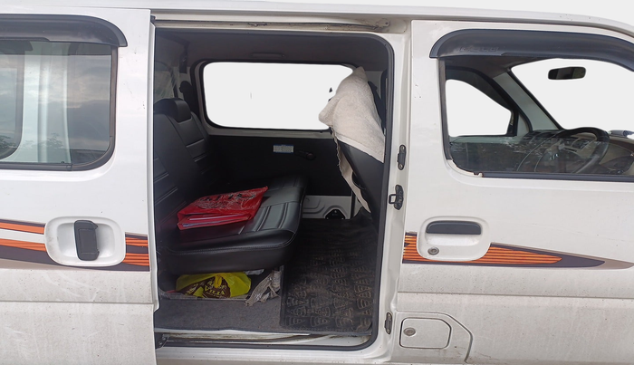 2021 Maruti Eeco 5 STR AC CNG, Petrol, Manual, 1,10,223 km, interior