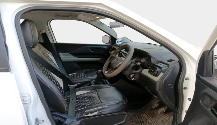 2021 Tata PUNCH ADVENTURE MT, Petrol, Manual, 37,733 km, interior