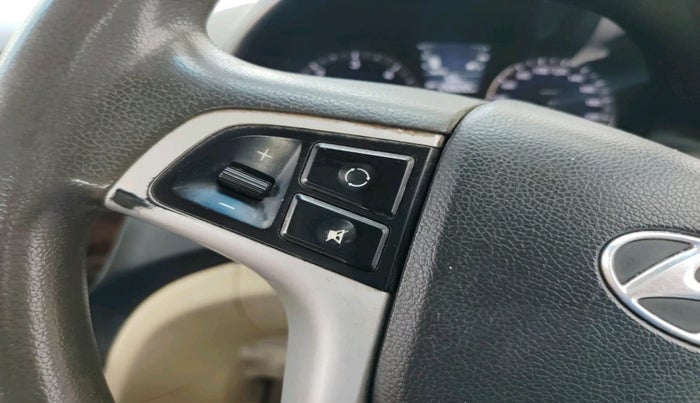 2014 Hyundai Verna FLUIDIC 1.6 CRDI SX, Diesel, Manual, 1,28,622 km, interior