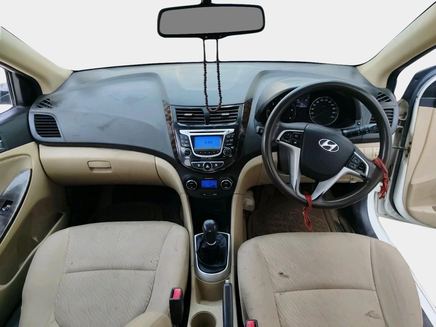 2014 Hyundai Verna FLUIDIC 1.6 CRDI SX, Diesel, Manual, 1,28,622 km, interior
